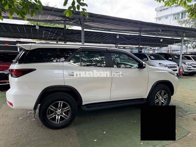 Toyota Fortuner 2017 Số sàn Trắng 85.000 km