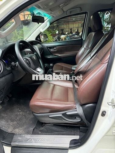 Toyota Fortuner 2017 Số sàn Trắng 85.000 km
