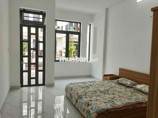 Chủ giảm 100tr! Nhà Tô Ngọc Vân Q12, 3 tầng có gara ô tô, giá 6.1 tỷ