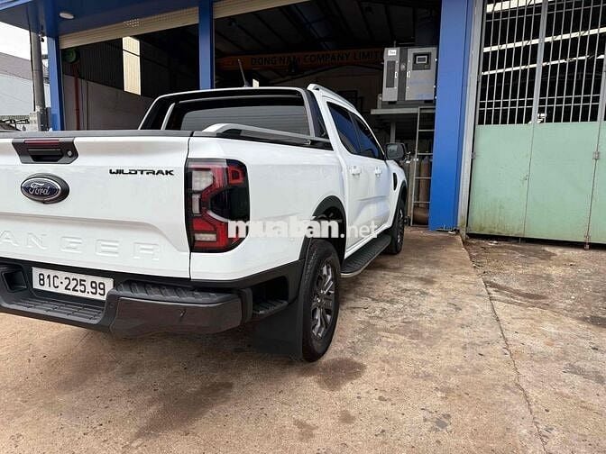 Ford Ranger Wildtrak Trắng 64962 km