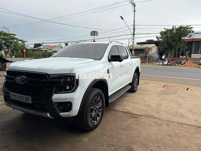 Ford Ranger Wildtrak Trắng 64962 km