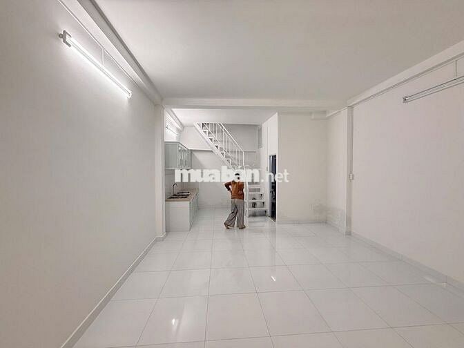 Cho thuê nhà Nguyễn Đình Chiểu nguyên căn