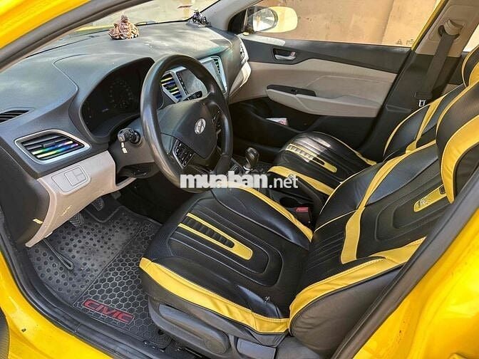 Hyundai Accent 2018 Vàng