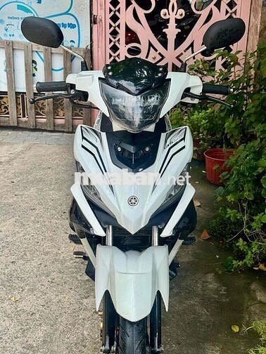 Yamaha Exciter 135 Côn tay Trắng đen Việt Nam