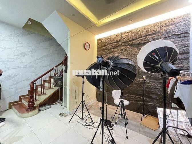 Bán Nhà Hào Nam – 40m² – 5 Tầng – Trung Tâm Đống Đa – Ở Ngay