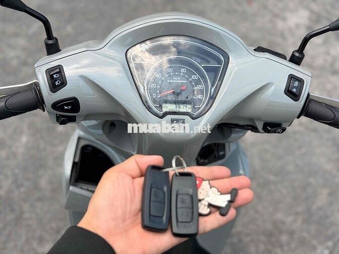Honda Vision 2025 Xám 3600km chính chủ BHoa