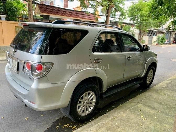 Toyota FORTUNER bản V số tự động đời cuối 2012