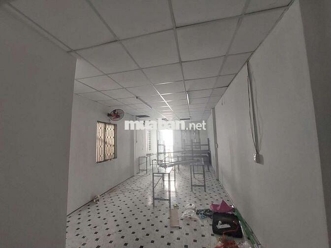 Chính chủ cho thuê nhà mặt tiền thụt kinh doanh 