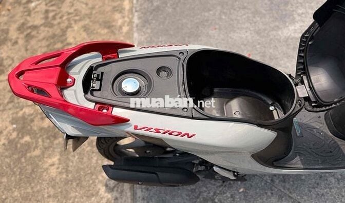 Honda Vision 2025 Xám 3600km chính chủ BHoa