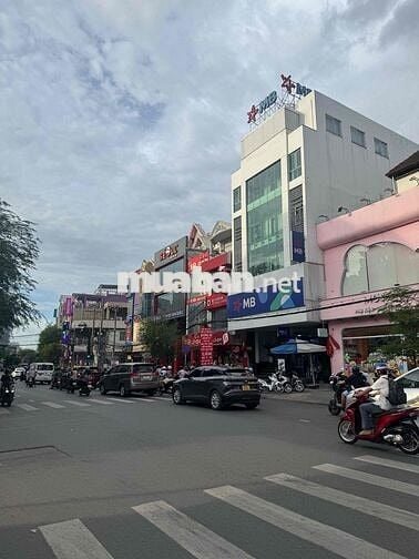 Chính Chủ Cho Thuê Nhà Mặt Tiền Nguyễn Gia Trí (D2) 4 Tầng. Giá 70Tr