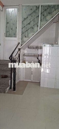 cho thuê nhà lầu nhỏ 4×4  1w giá 3 triệu