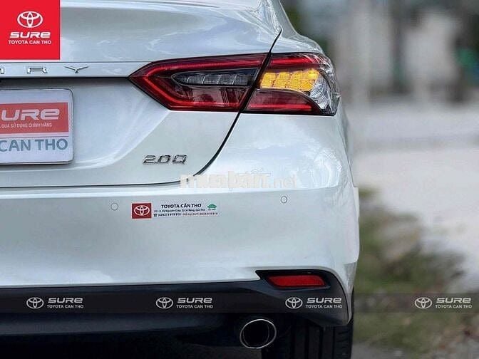 Toyota Camry 2.0Q (CVT) 2022 CHÍNH HÃNG