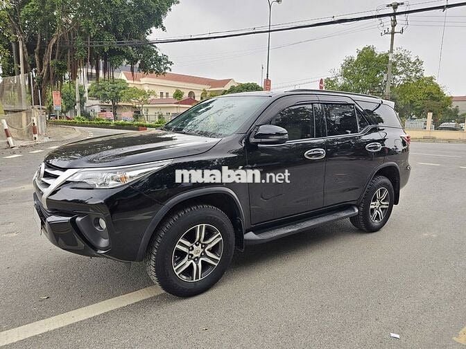 Toyota Fortuner 2.4G 4x2MT cuối 2019 3v Km Xịn