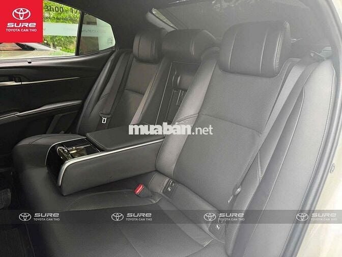 Toyota Camry 2.5 HEV TOP 2025 Chính Hãng