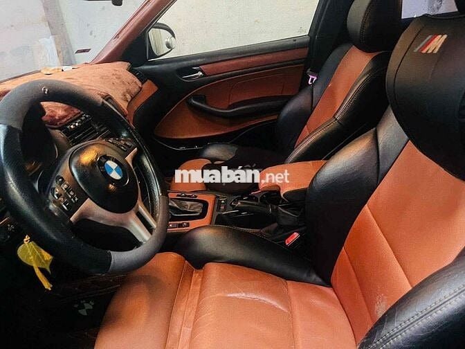 BMW 5 chỗ màu Đen