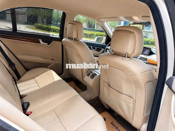 Mercedes C250 1.8 2011 bản form mới 1.8 có 239tr
