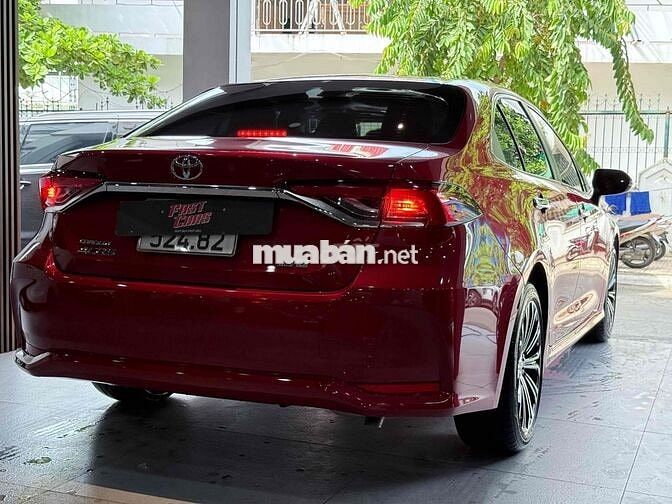 Toyota Altis 1.8V 2022 màu Đỏ