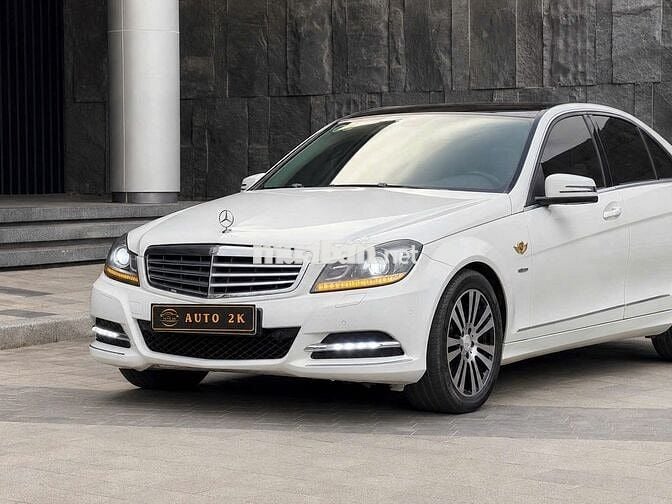 Mercedes C250 1.8 2011 bản form mới 1.8 có 239tr