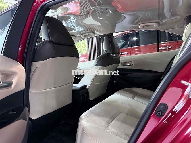 Toyota Altis 1.8V 2022 màu Đỏ