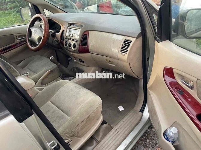 Toyota Innova 2006 Bạc