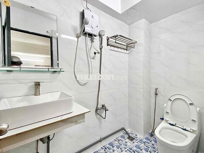 TRỐNG SẴN - FULL NỘI THẤT - FULL CỬA SỔ