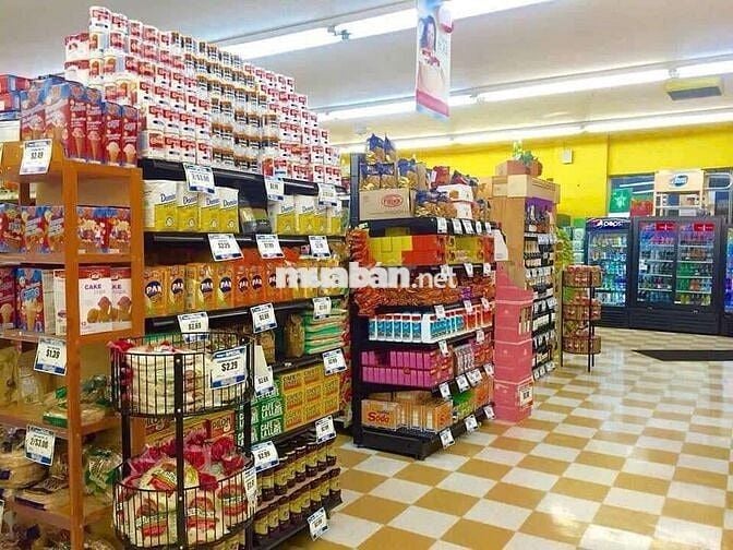 tuyển nhân viên cửa hàng siêu thị tiện lợi .