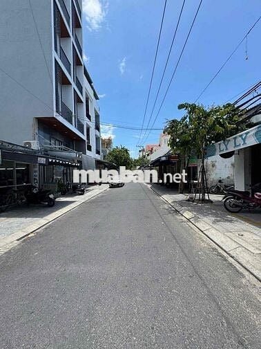 10triệu thuê ngay nhà mặt tiền gác lửng CHÂU THƯỢNG VĂN (gần Tiểu La)