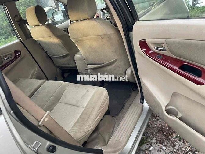 Toyota Innova 2006 Bạc