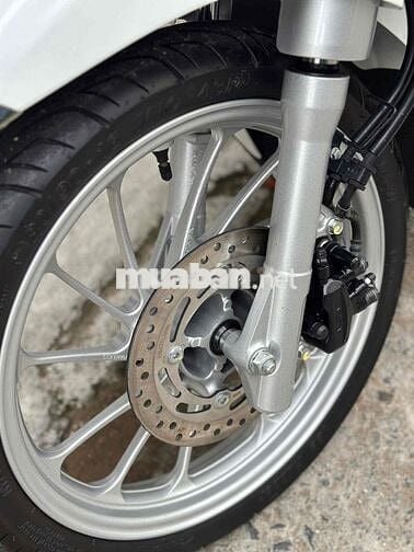 Honda Sh Mode 125 2024 Trắng Bạc Đen 5.000km