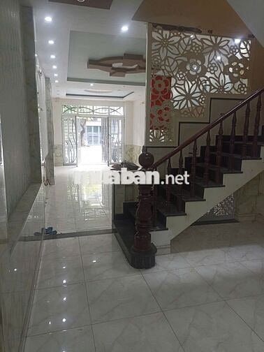 Chính Chủ Bán Nhà Mặt Tiền Dĩ An | 3 Tầng | 4PN | Đường 11m