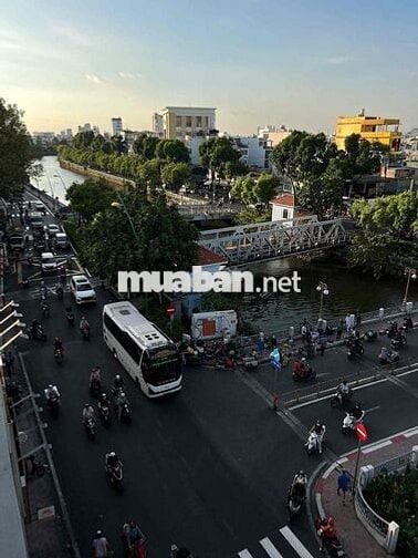 Mình chuyển đi nên pass phòng trống cuối T7 đầu T8