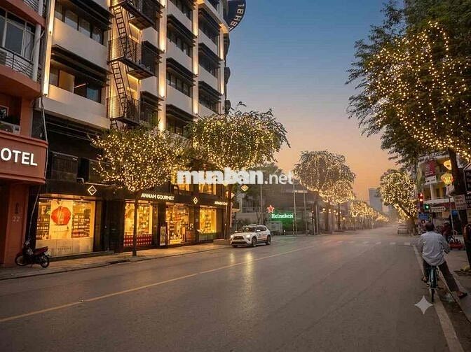 🌳ngay Nguyễn Huệ, Q1 - 5x20 - Thang Máy🌳