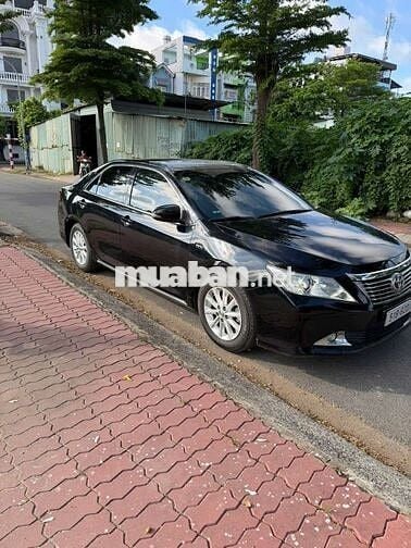 Toyota Camry E 2014 chạy 86nkm Số tự động