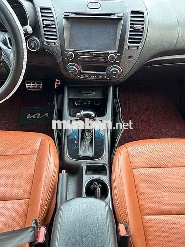 Kia Cerato 1.6G AT 2016 Đỏ Tự động