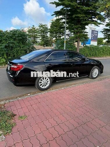 Toyota Camry E 2014 chạy 86nkm Số tự động