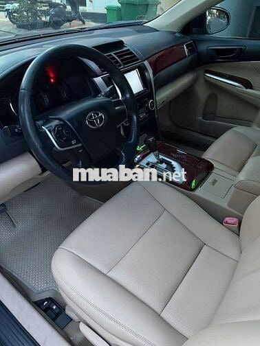 Toyota Camry E 2014 chạy 86nkm Số tự động