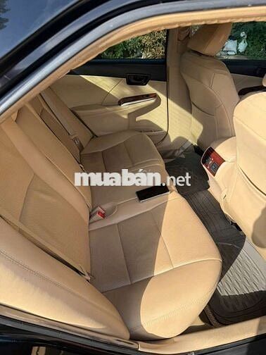 Toyota Camry E 2014 chạy 86nkm Số tự động