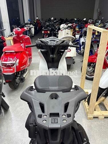 SH150 Nhập Ý odo 4k km Trắng Sport Edition