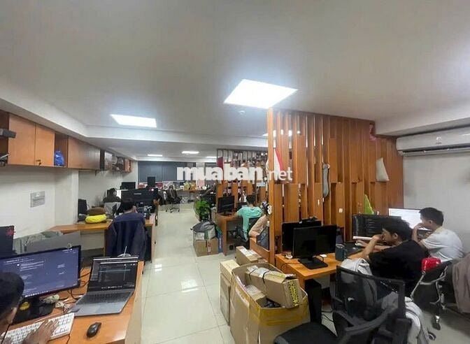 TOÀ NHÀ VĂN PHÒNG CHO THUÊ ĐƯỜNG VƯỜN CHUỐI QUẬN 3