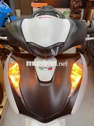 SH150 Nhập Ý odo 4k km Trắng Sport Edition