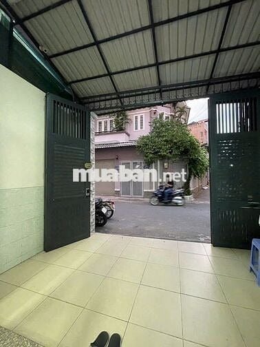 Mặt bằng rẻ tại đường Út Tịch 