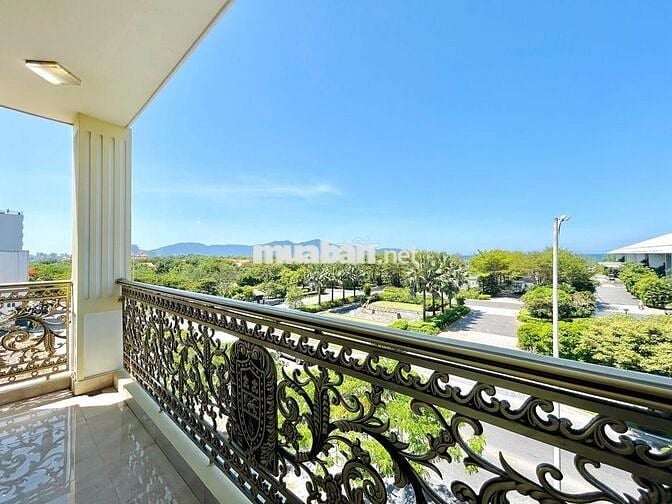 2PN GẦN CROWN VIEW BIỂN CÓ BAN CÔNG 