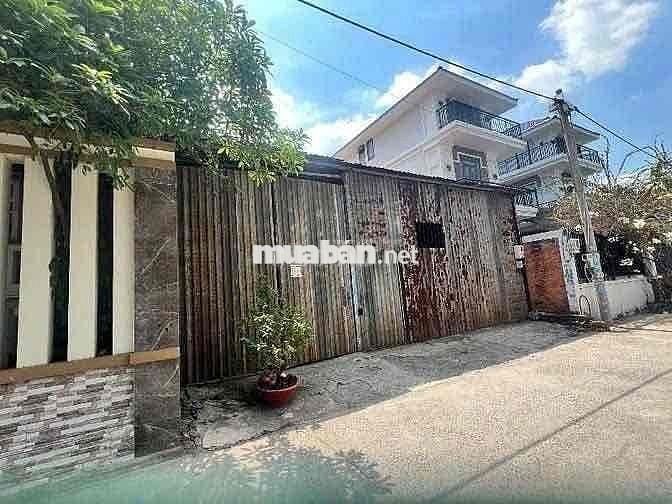Cho thuê Mặt Bằng Kho 200m2 tại đường 24 Linh Đông gần Phạm Văn Đồng