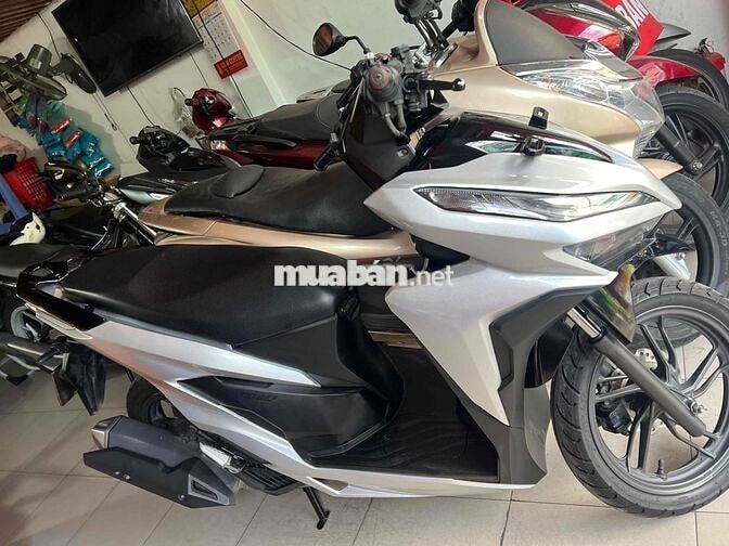 Honda Vario 2022 Bạc chính chủ ký máy zin êm