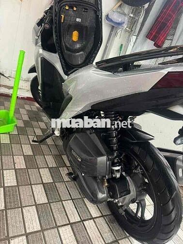 Honda Vario 2022 Bạc chính chủ ký máy zin êm