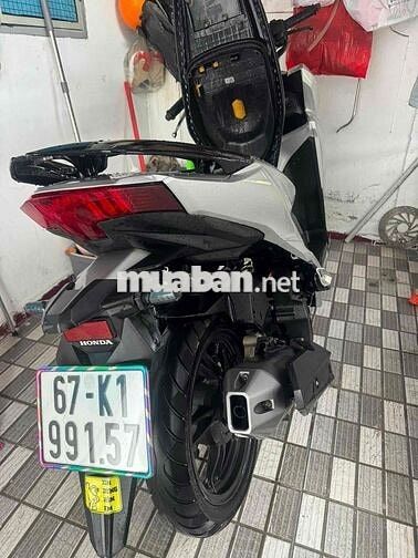 Honda Vario 2022 Bạc chính chủ ký máy zin êm