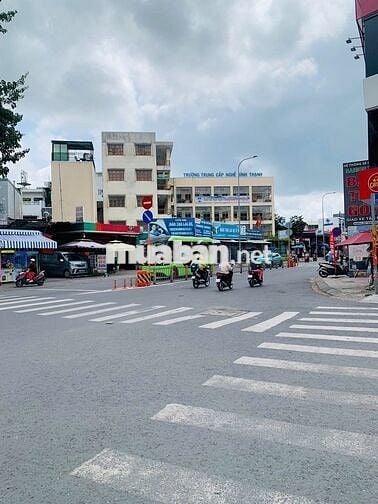 MẶT TIỀN NƠ TRANG LONG 5X12M CÓ NỞ HẬU NẰM NGAY NGÃ 5 BÌNH HÒA