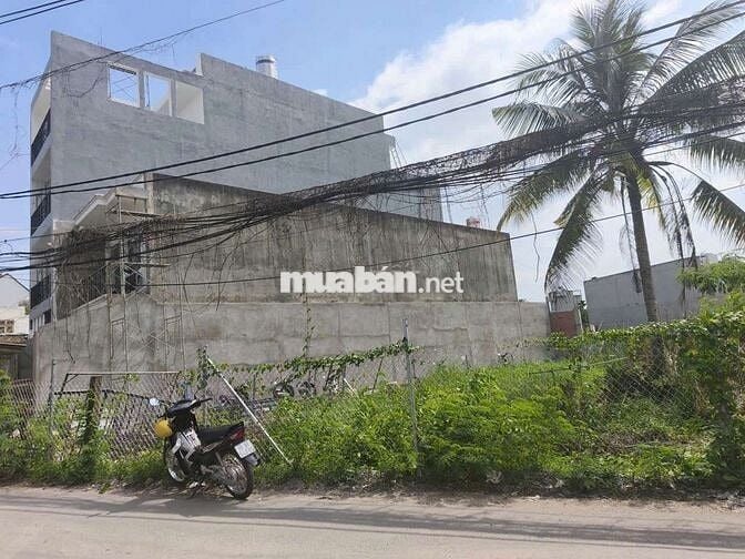Bán đất mặt tiền đường T11. DT: 7x24=160m có 132m thổ cư.