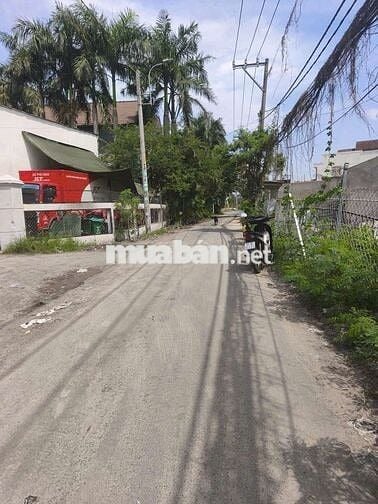 Bán đất mặt tiền đường T11. DT: 7x24=160m có 132m thổ cư.