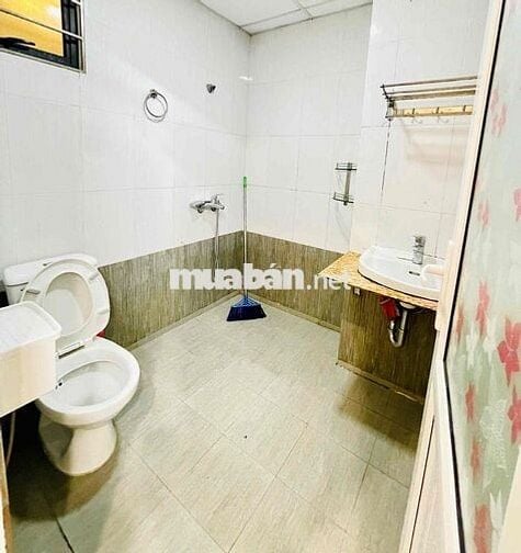 cần bán căn 1 ngủ 1 vệ sinh CT11 chung cư kim văn kim lũ